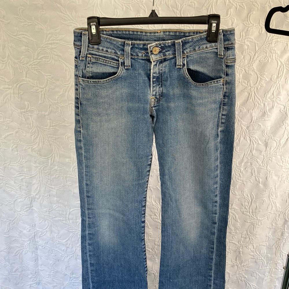 Womens Levis